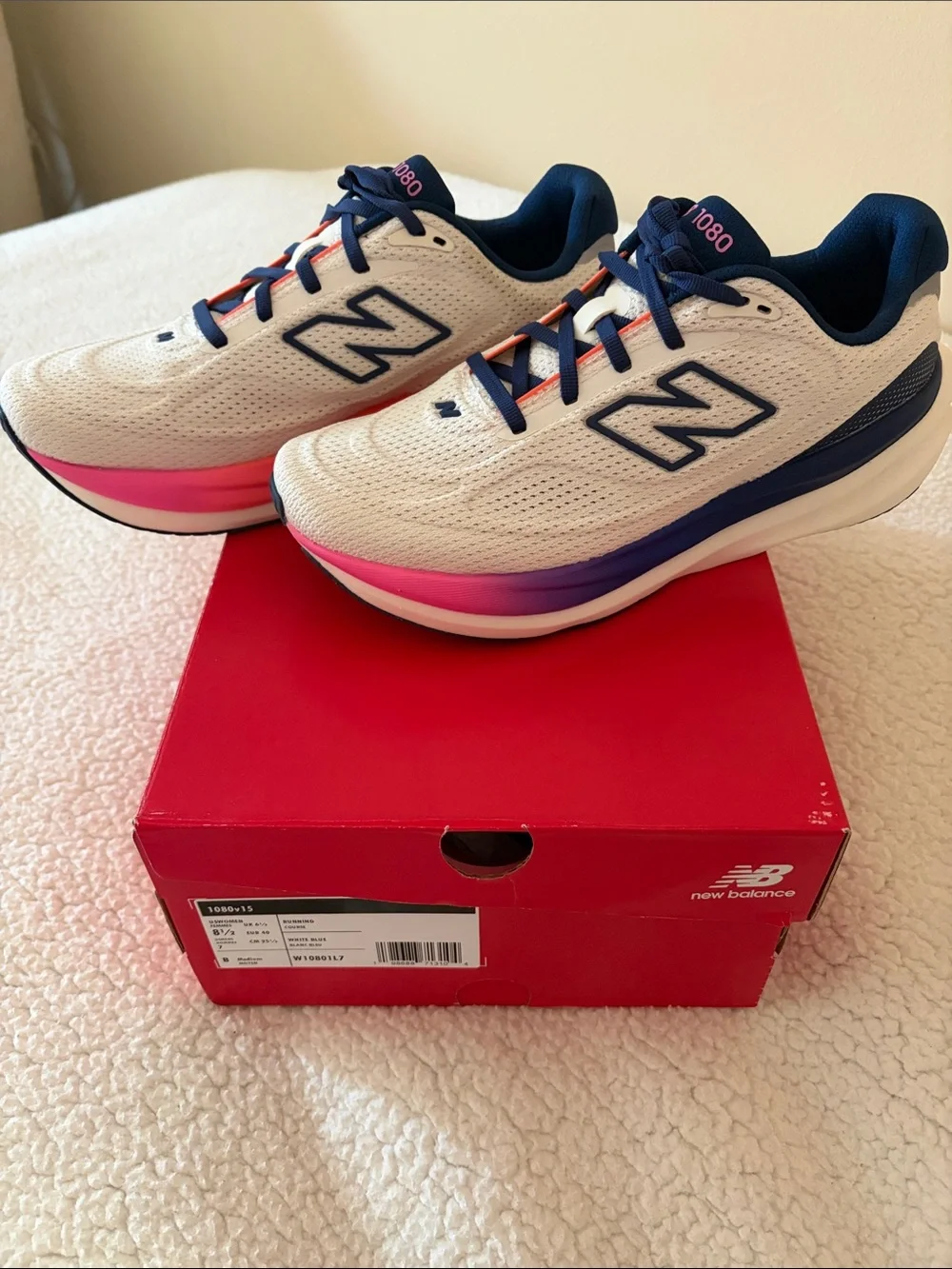 New Balance Womens 1080 Sneakers- White Navy & Pink